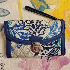 NWT Vera Bradley Ultimate Wristlet Wallet